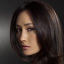 Maggie Q als Self