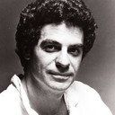 Mark Lonow als Detective at Interrogation