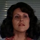 Diana Browne als Cave Girl