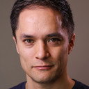 Karl Ang als Random Guy