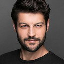 Serhat Teoman als Cemal Eröz