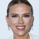 Scarlett Johansson als Nicole Barber