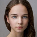 Isabelle Wilson als Princess Elle