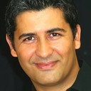 Gürol Güngör als Dr. İsa