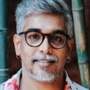 Sujeewa Priyalal als Pradeep