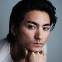 成田航 als Jane's (Alleged) Cousin