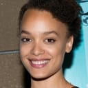 Britne Oldford als Barista