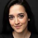 Betül Berk als Dilek