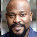 Charles Angiama als Taxi Driver