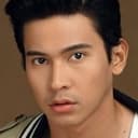 Enchong Dee als CJ Salazar / Reb Reb