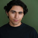 David Flores als John