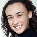 Louisa Chas als Marinette's sister (adult)