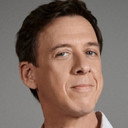 Marcos Montes als Médico Pediatra