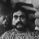 Jahar Roy als Prime Minister of Halla