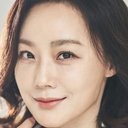 김미라 als Director Kim's Wife