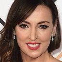 Sally Nugent als Reporter