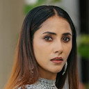 Punya Elizabeth Bose als Sathya's Friend