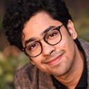 Riddhi Sen als Adi Bose (young)