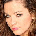 Kerri Lynch als The actress