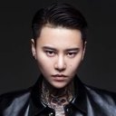 Zhang Mi Jia als Sheng Shang