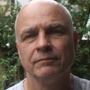 Chris Sullivan als 