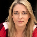 Fiona Harris als 