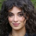 Camélia Jordana als Neila Salah