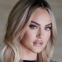 Lacey Schwimmer als Self