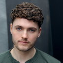 Tom Lewis als 