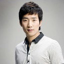 Kang Seo-Joon als General Hwang