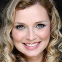 CeCe Moore als Self - Genetic Genealogist