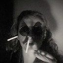 Olivia Kambouris als Kathy Acker