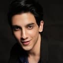 Vedang Raina als Ankur Anand