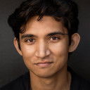 Kaivu Suvarna als Desk Clerk