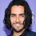 Justin Brescia als Norman Delaney