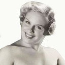 Diana de Córdoba als Nelly (segment “Alguien al teléfono”)