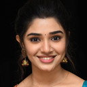 Krithi Shetty als Keerthi