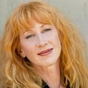 Loreena McKennitt als vocals, harp, accordion, piano