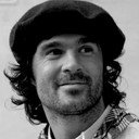 Íñigo Iraultza als Conductor Surfista