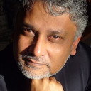 Kunal Basu als Angry Pedestrian