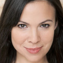 Gloria Calderón Kellett als Gloria The Stage Manager (voice)