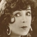 Aud Egede-Nissen als Gertrud Köhler