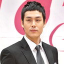 Song Yoo-ha als PD Go