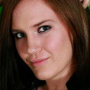 Samantha Cohen als Terra Calaway