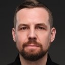 Michael Swatton als Robert Bradford