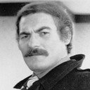 John Benedy als Peter Suniak