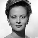 Daun Kennedy als June Bailey