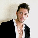 Juan Diego Sánchez als Bayron Santana