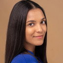 Ayla Thompson als Shay