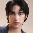 Anton Vinzon als Self - Celebrity Collab Housemate